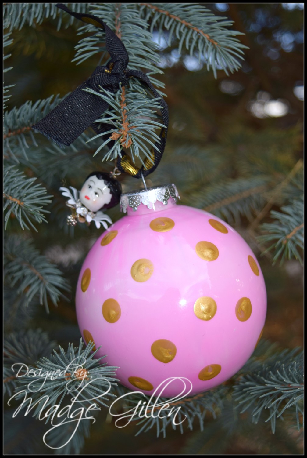 Pink and Gold Ornament 1