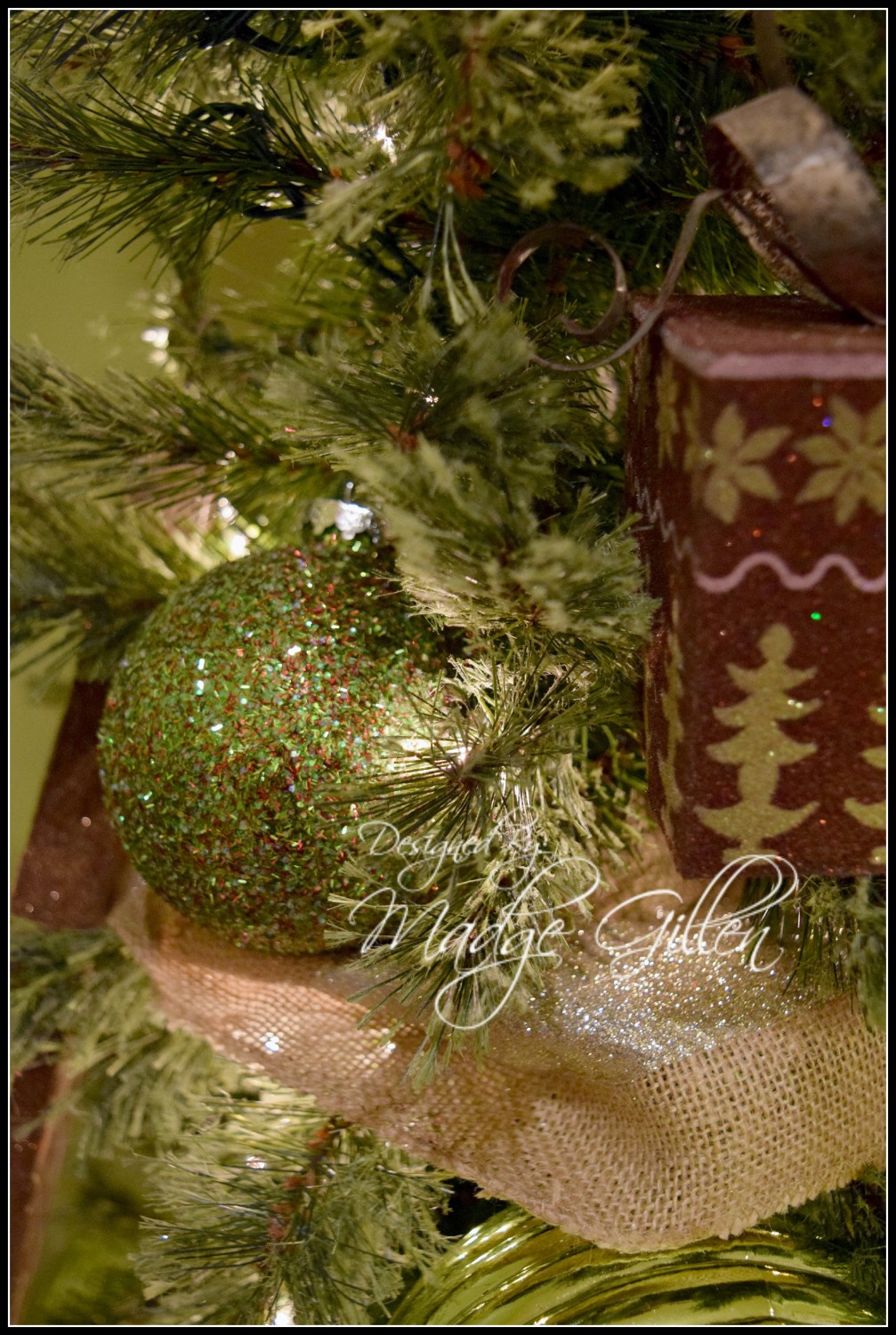 DIY Tinsel Christmas Ornament.Madgegillen2